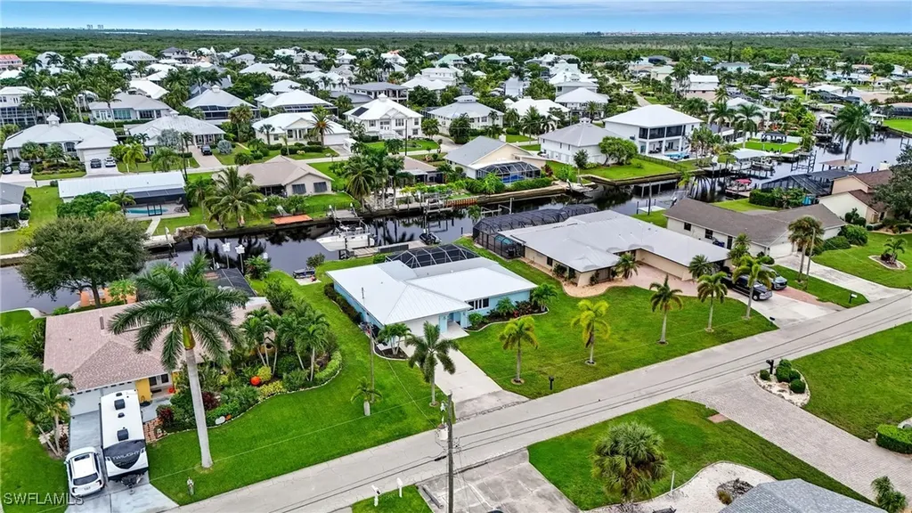 6163 Plumosa Avenue Fort Myers FL 33908