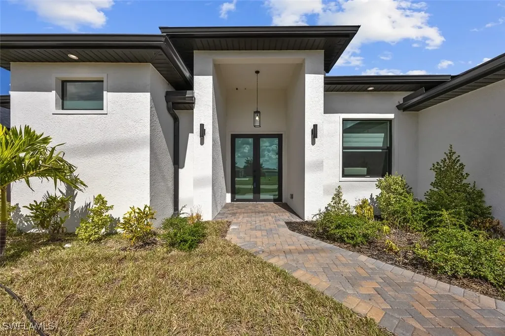 209 Kismet Parkway E Cape Coral FL 33909