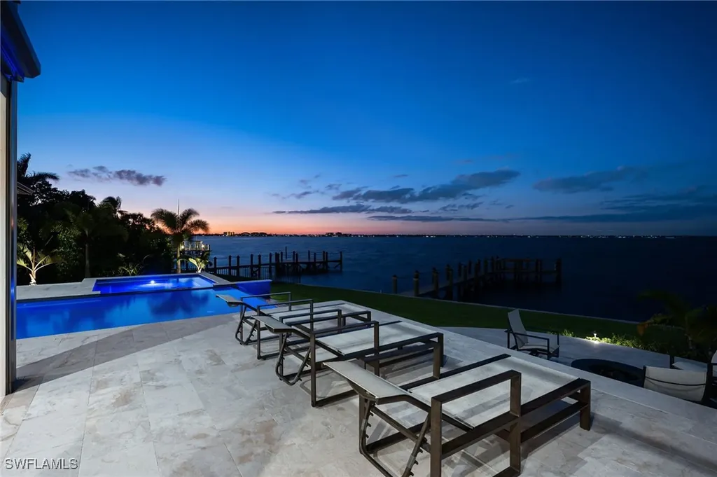 12100 Via Del Fontana Way Fort Myers FL 33919