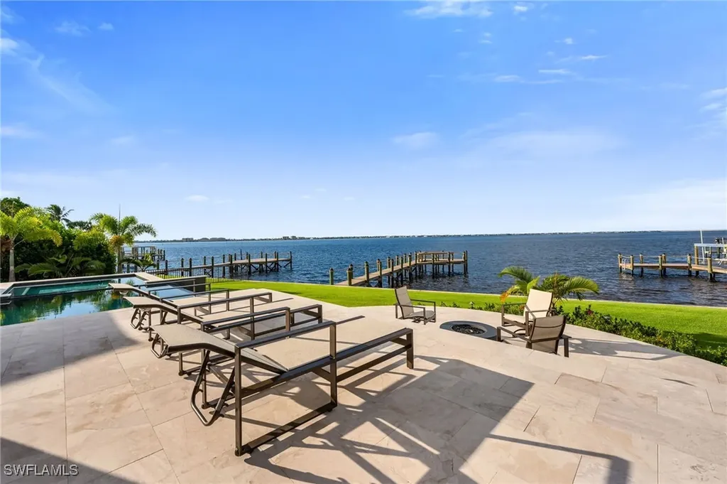 12100 Via Del Fontana Way Fort Myers FL 33919