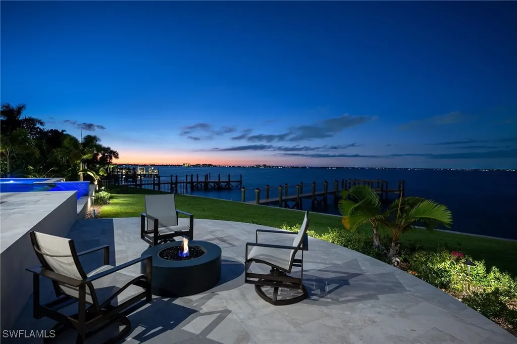 12100 Via Del Fontana Way Fort Myers FL 33919
