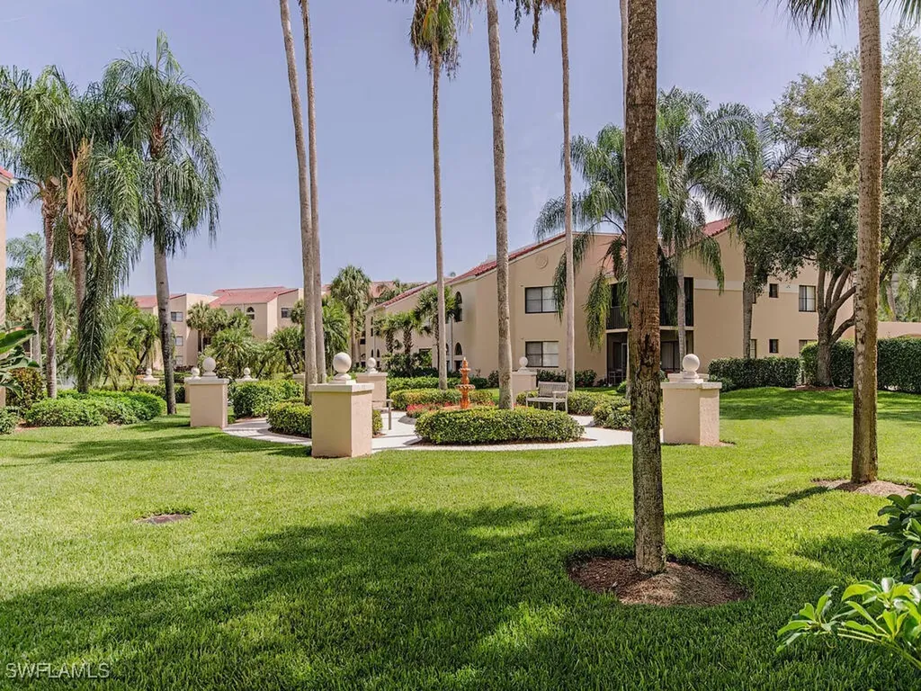 6520 Valen Way Naples FL 34108
