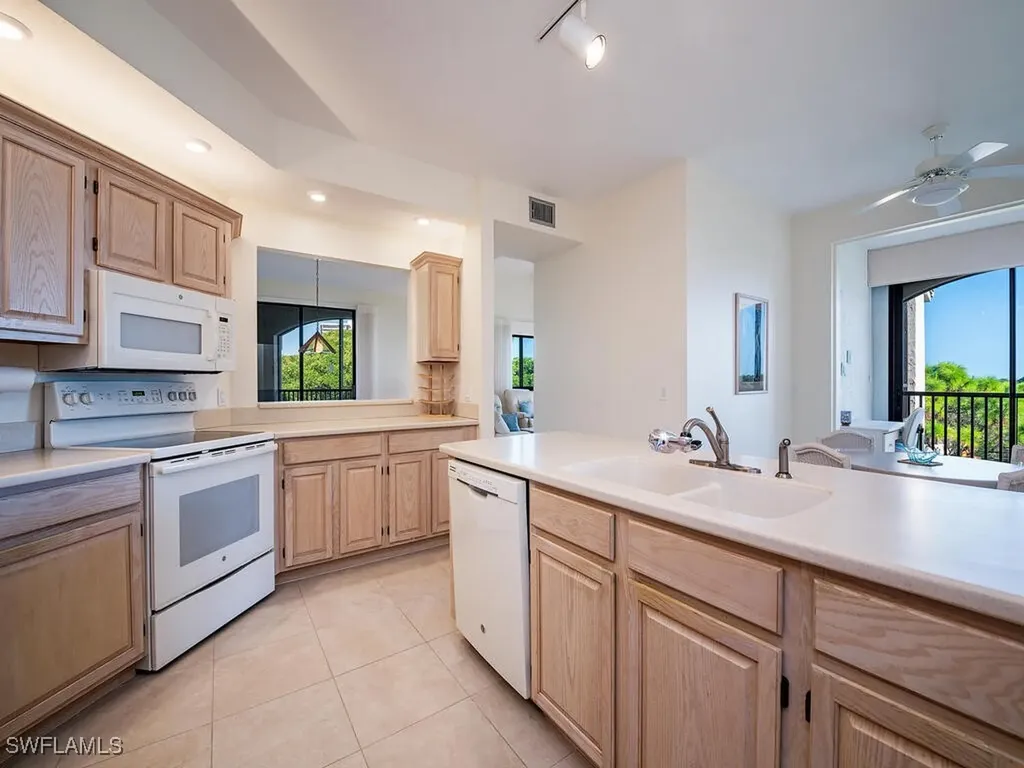 6520 Valen Way Naples FL 34108
