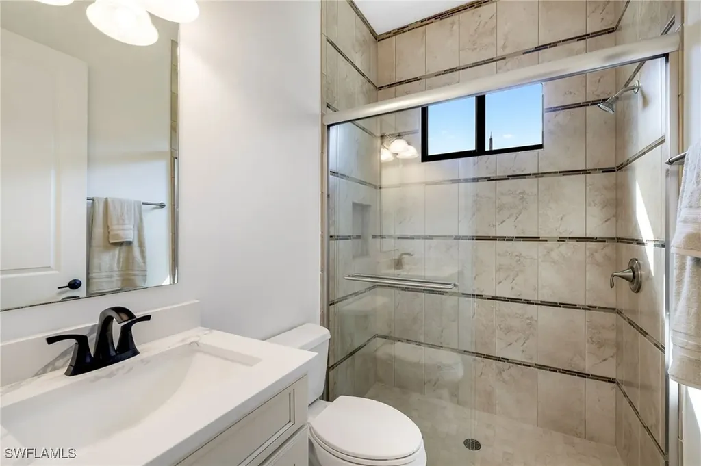 6851 Lakewood Isle Drive Fort Myers FL 33908