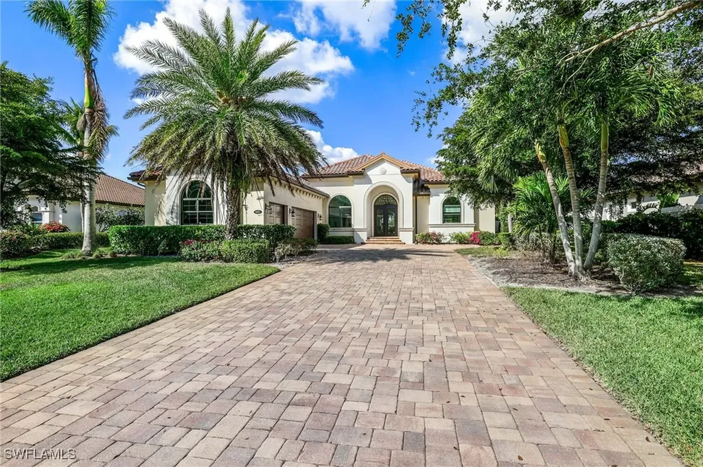 6851 Lakewood Isle Drive Fort Myers FL 33908