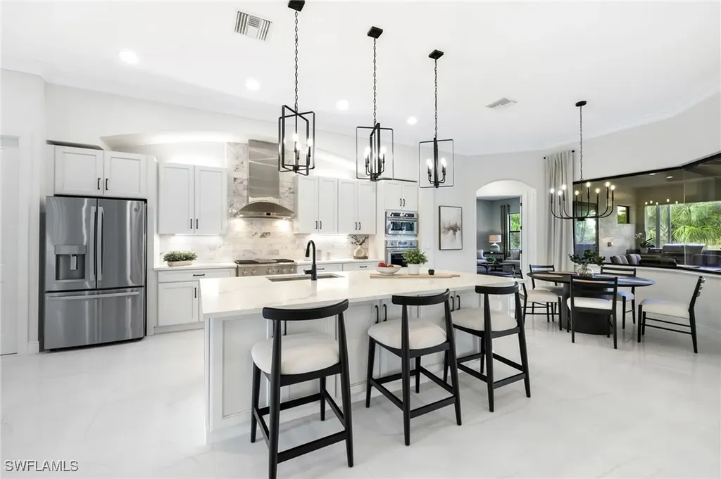 6851 Lakewood Isle Drive Fort Myers FL 33908