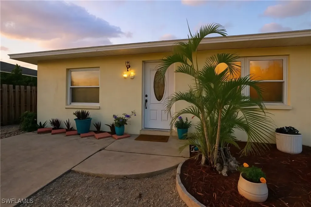 55 2nd Street Bonita Springs FL 34134