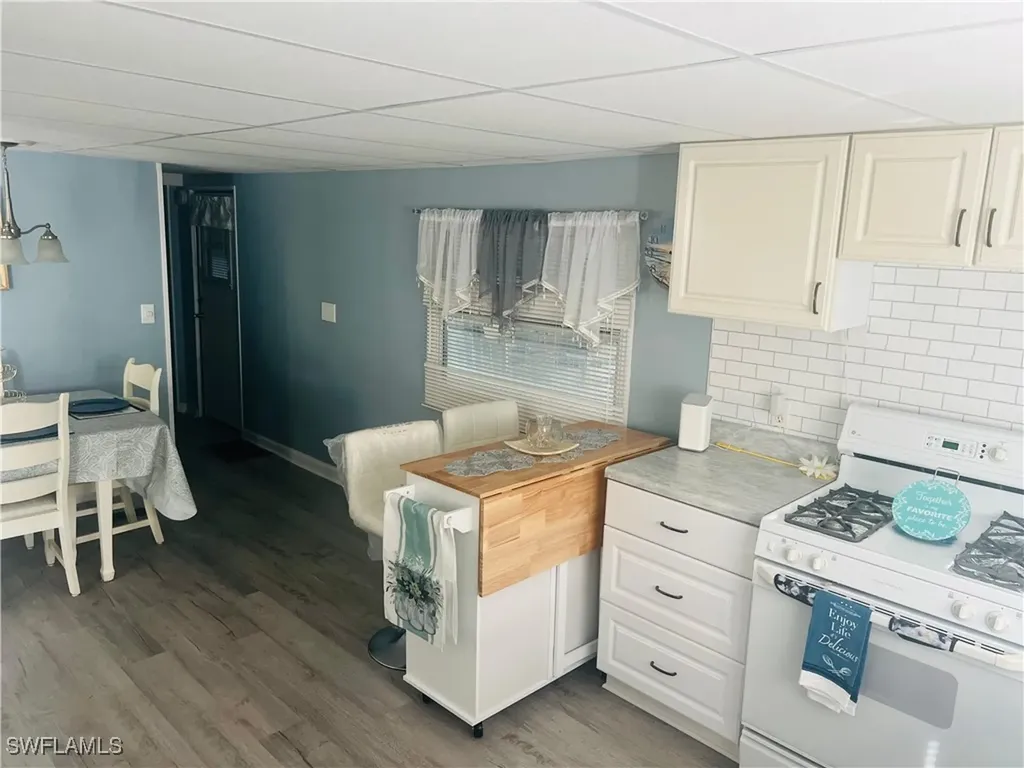 471 Palm Drive Naples FL 34114