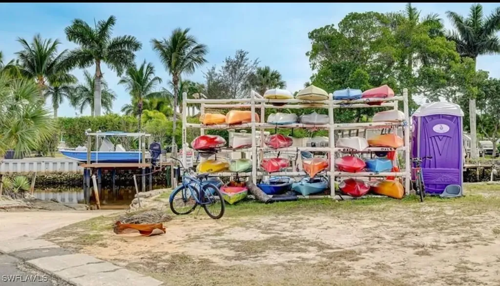 471 Palm Drive Naples FL 34114