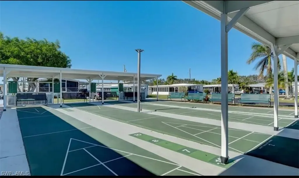 471 Palm Drive Naples FL 34114