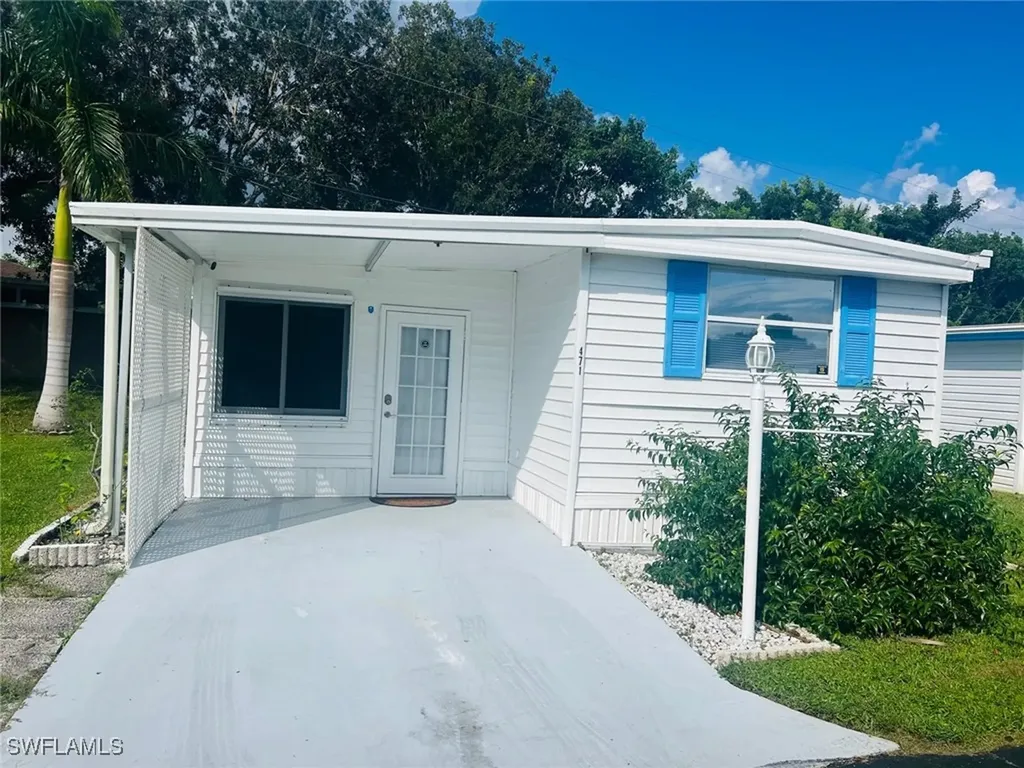 471 Palm Drive Naples FL 34114