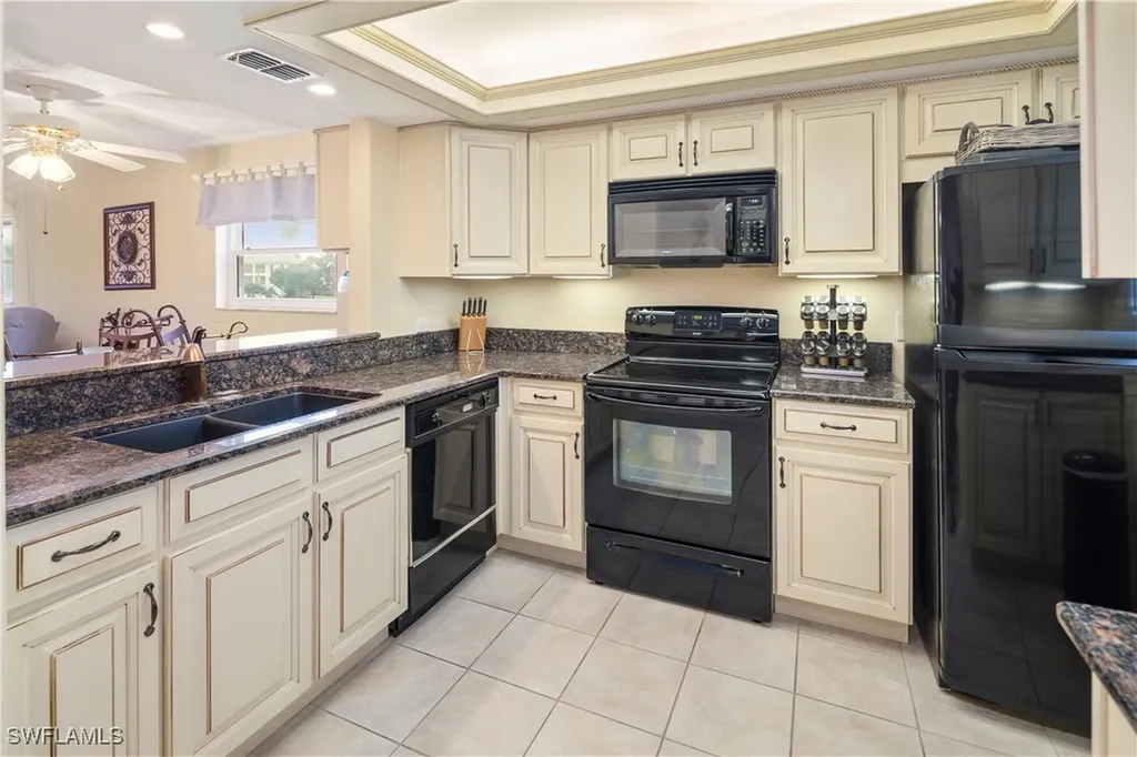 3150 Binnacle Drive Naples FL 34103