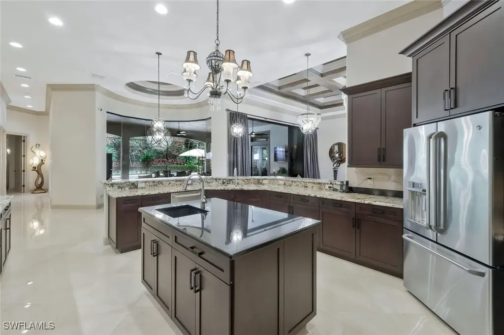 5869 Hammock Isle Circle Naples FL 34119
