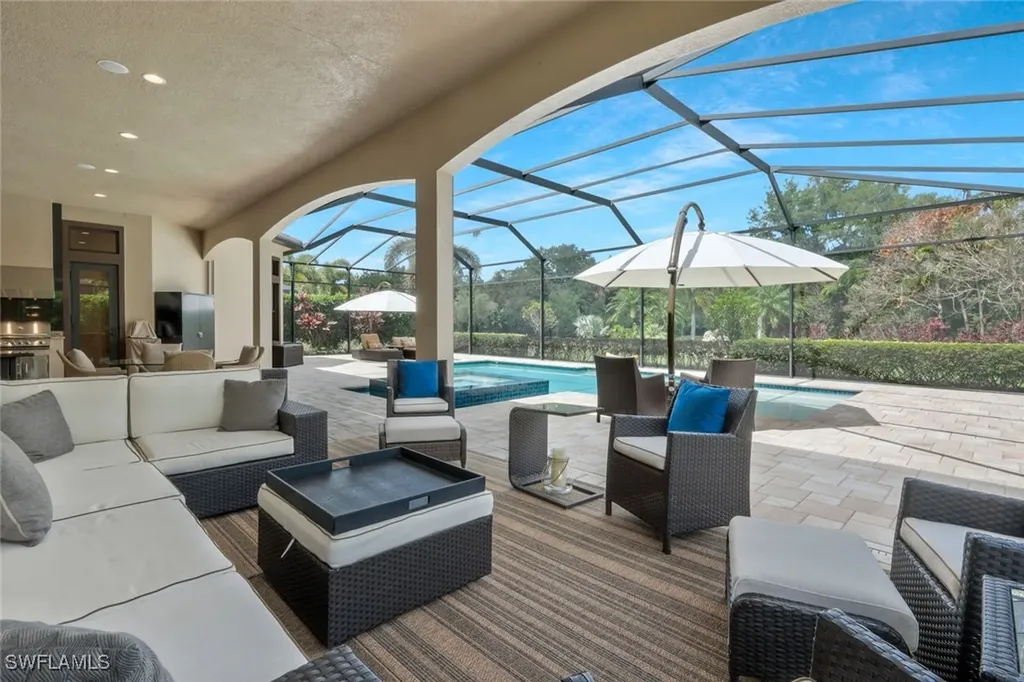 5869 Hammock Isle Circle Naples FL 34119