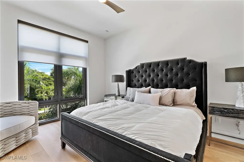 850 Central Avenue Naples FL 34102