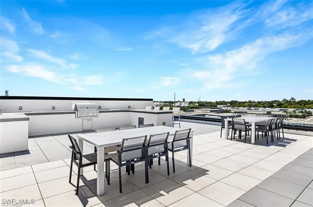 850 Central Avenue Naples FL 34102