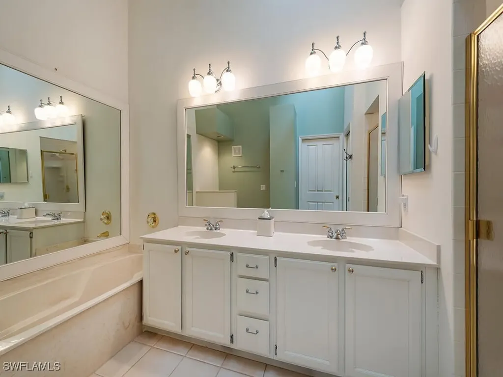 2839 Aintree Lane Naples FL 34112