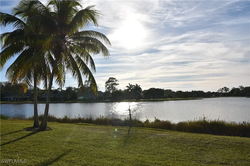 2839 Aintree Lane Naples FL 34112