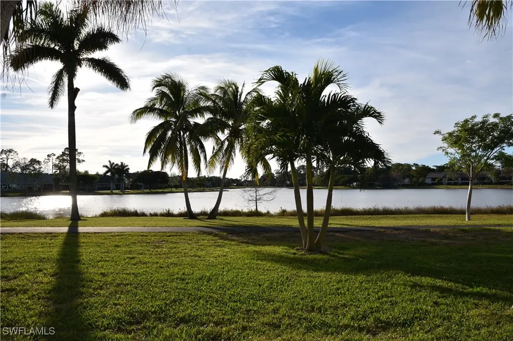 2839 Aintree Lane Naples FL 34112