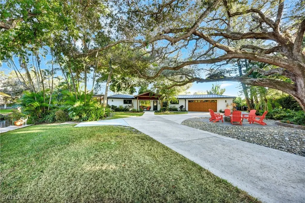 9856 Tonya Court Bonita Springs FL 34135