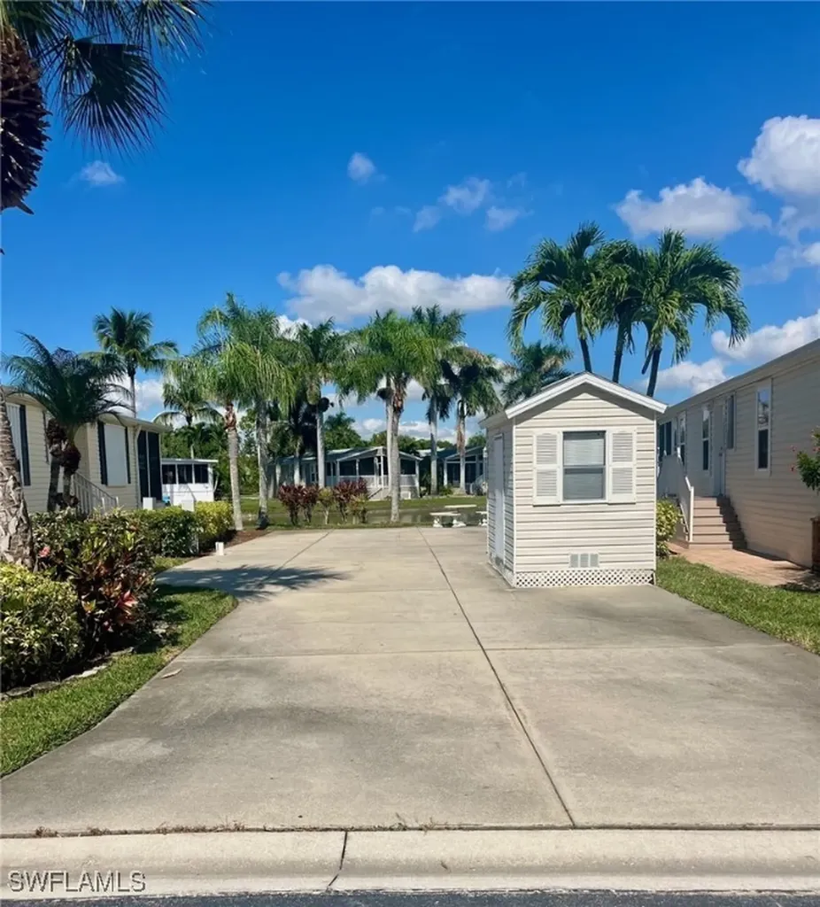 1262 Silver Lakes Boulevard Naples FL 34114