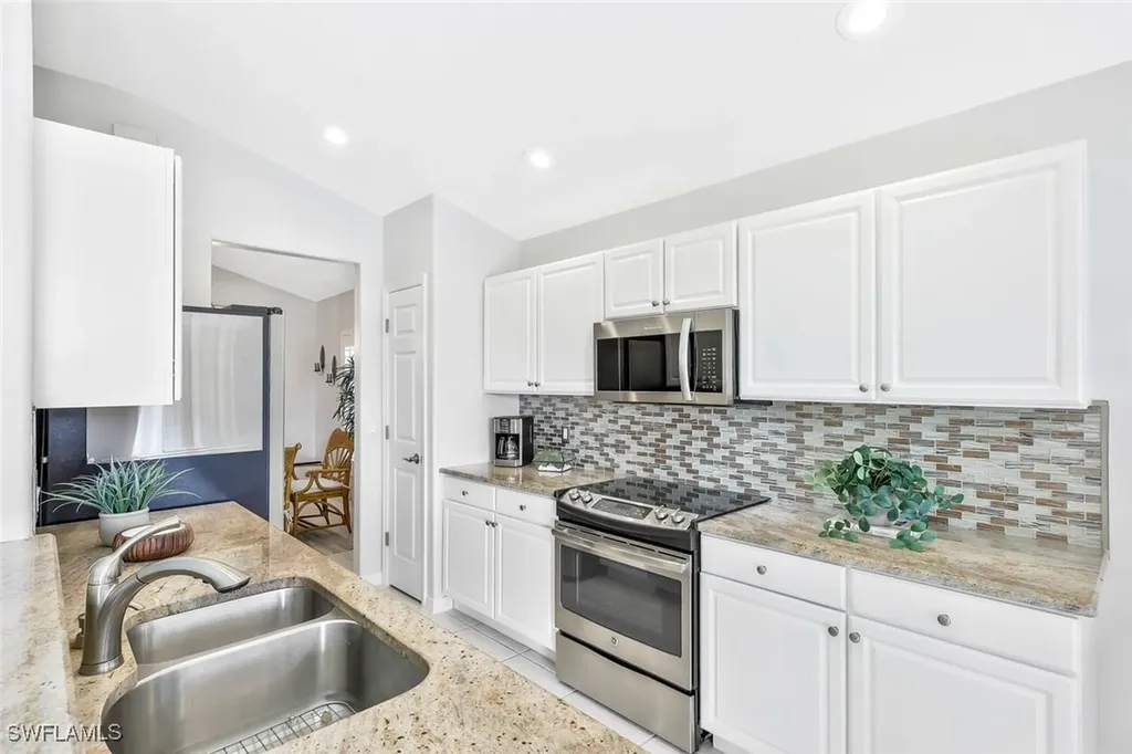 10037 Majestic Avenue Fort Myers FL 33913