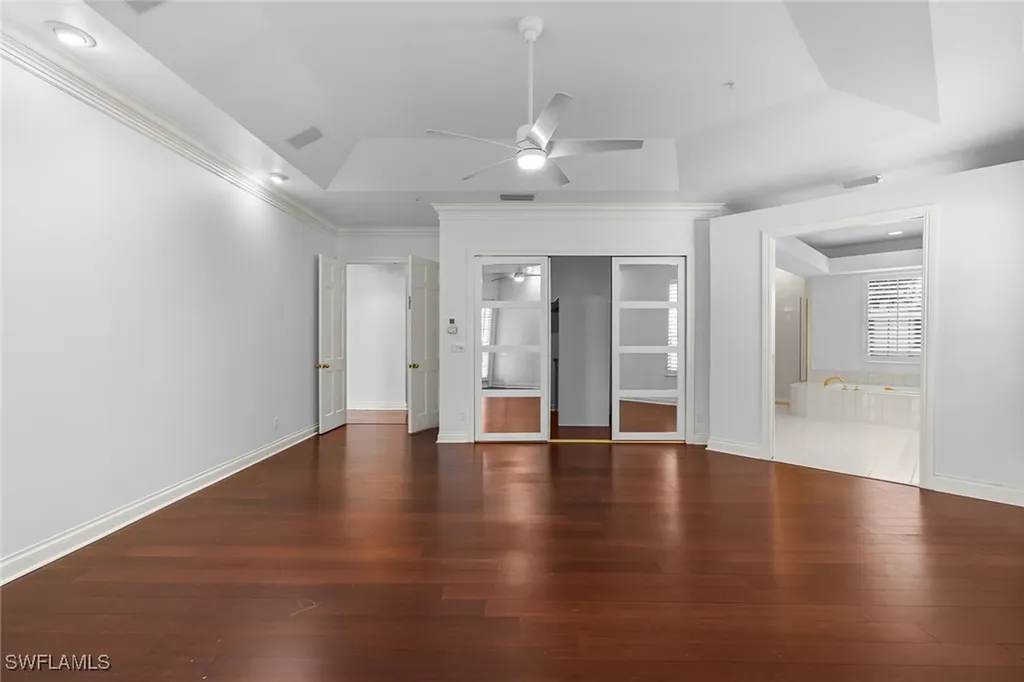 156 Colonade Circle Naples FL 34103