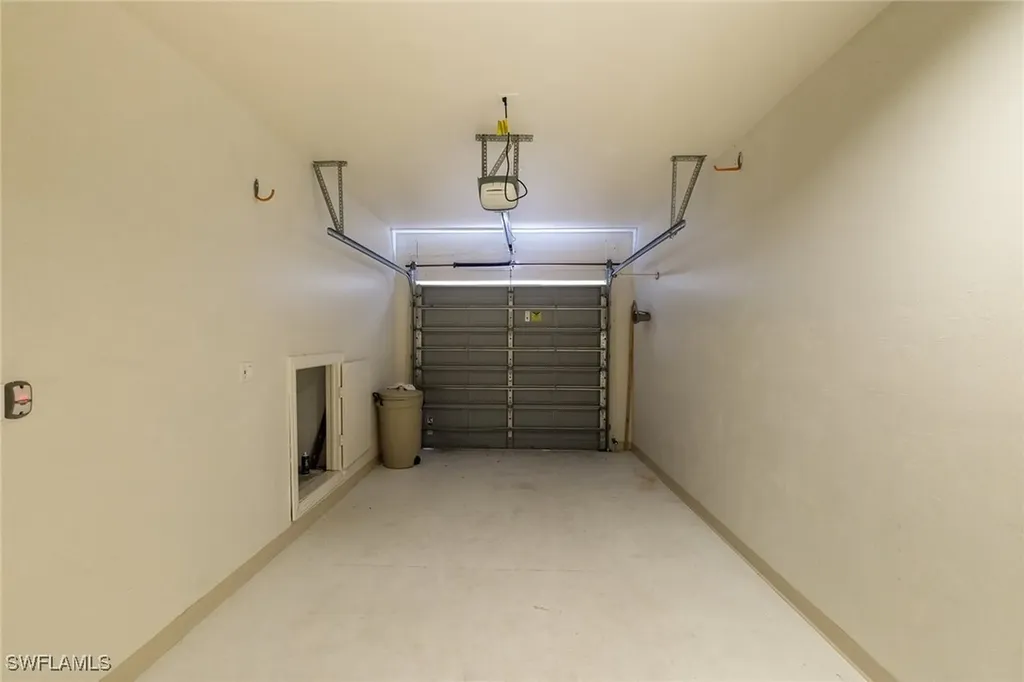 156 Colonade Circle Naples FL 34103