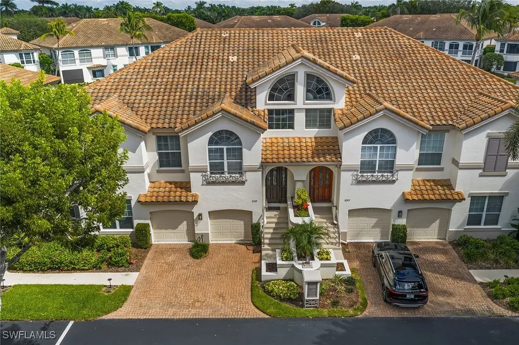 156 Colonade Circle Naples FL 34103