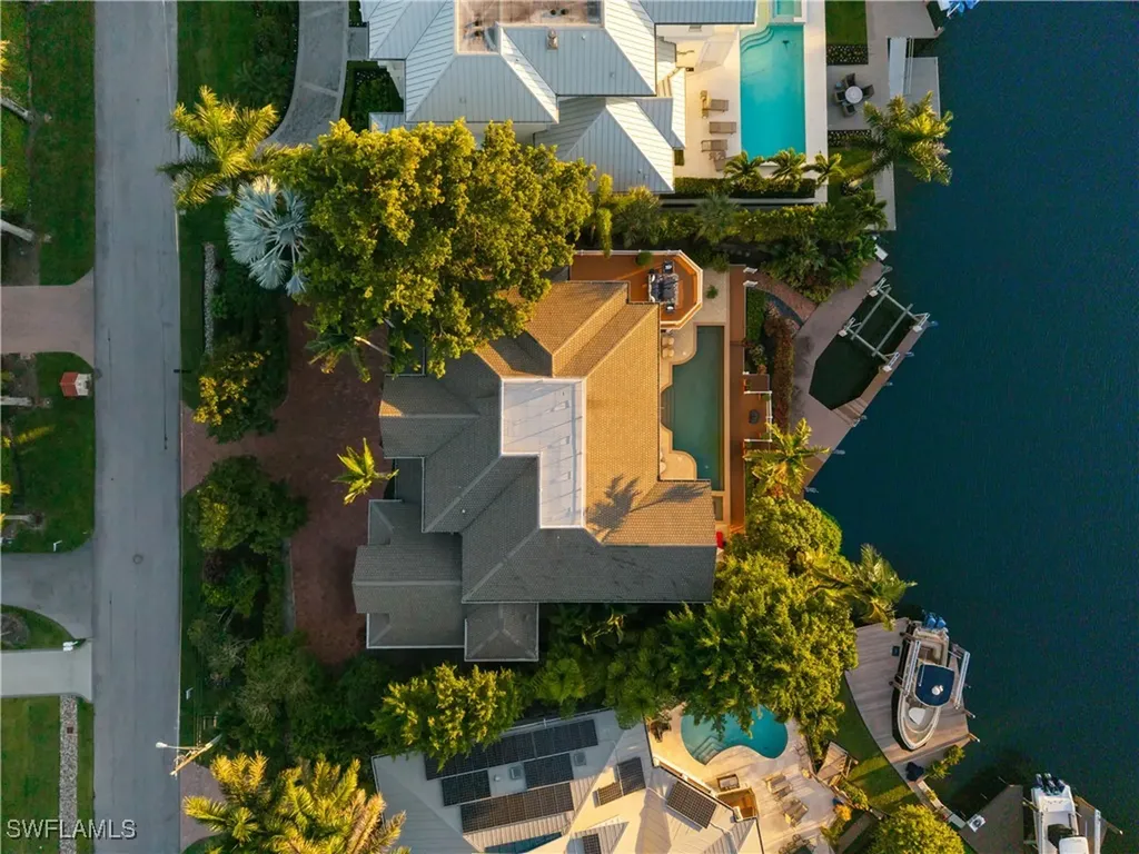 2170 Marina Drive Naples FL 34102