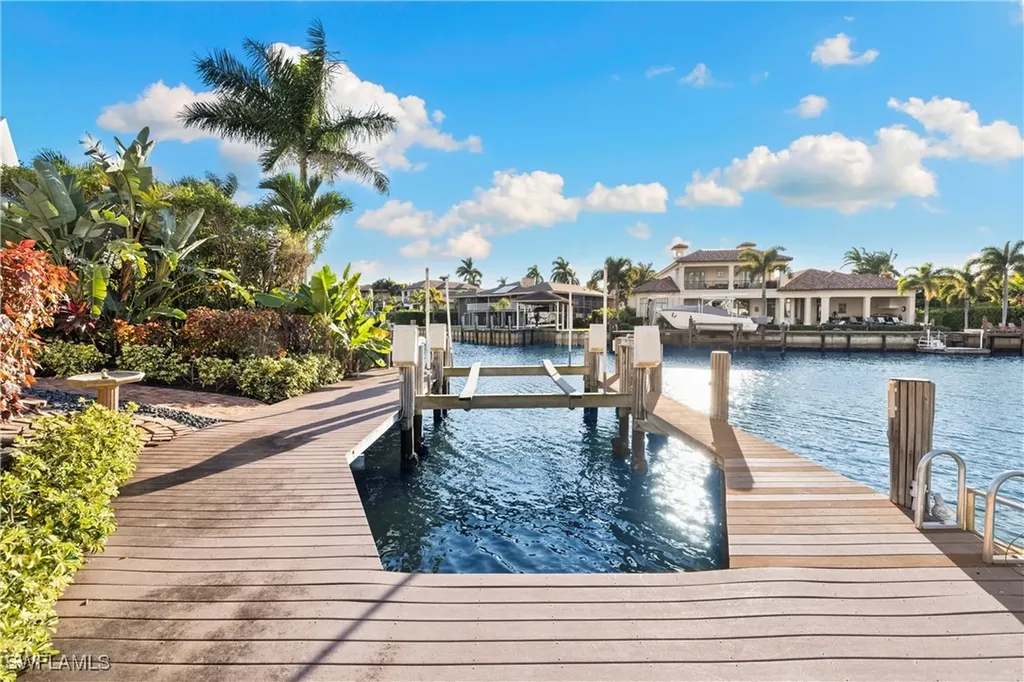 2170 Marina Drive Naples FL 34102