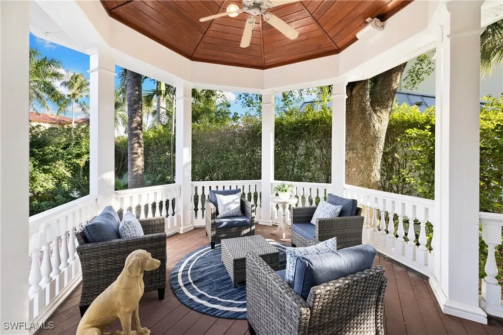 2170 Marina Drive Naples FL 34102