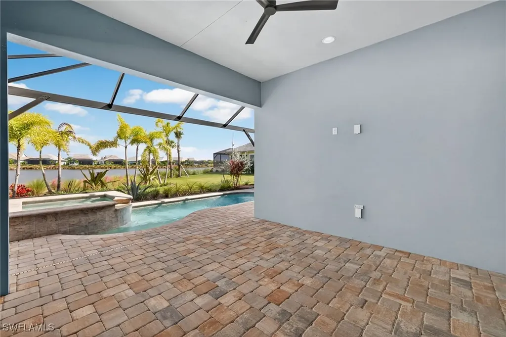 8904 Yucatan Court Naples FL 34112