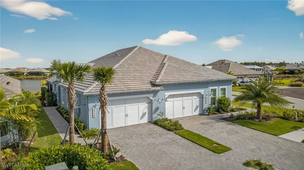 8904 Yucatan Court Naples FL 34112