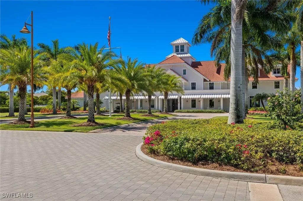 8904 Yucatan Court Naples FL 34112