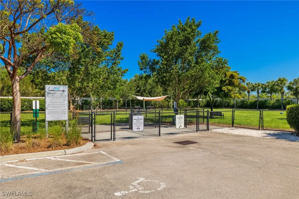 8904 Yucatan Court Naples FL 34112