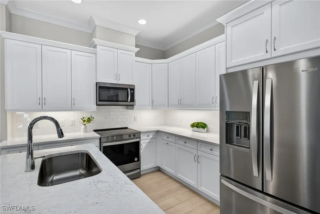 8904 Yucatan Court Naples FL 34112