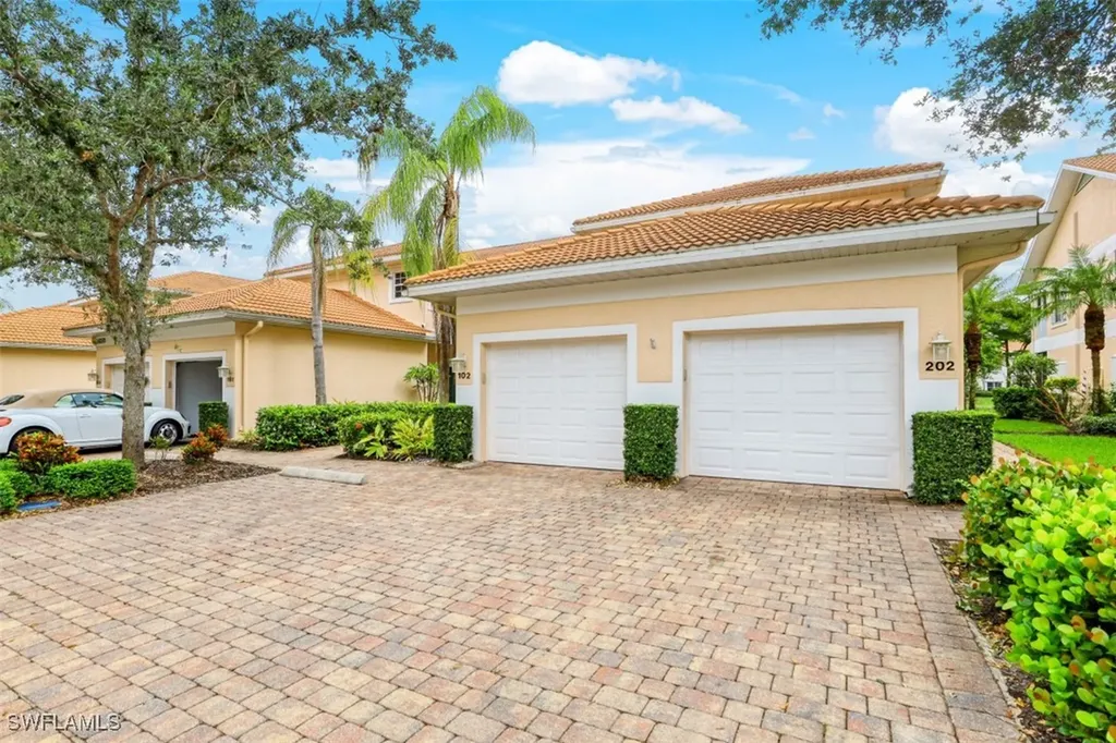 5630 Sherborn Drive Naples FL 34110