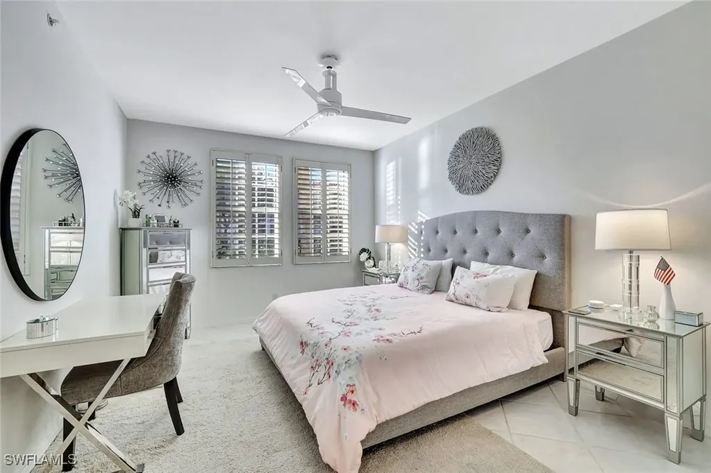 300 L Ambiance Circle Naples FL 34108