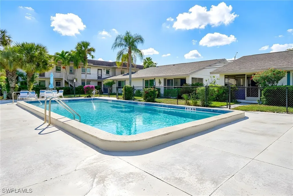 5579 Rattlesnake Hammock Road Naples FL 34113