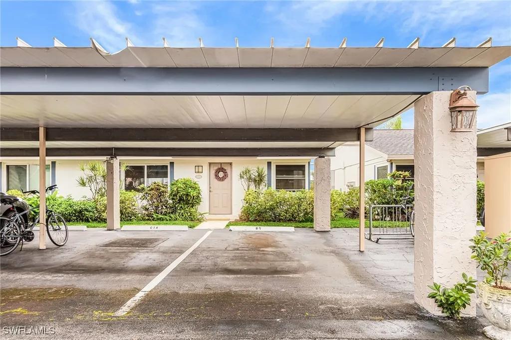 5579 Rattlesnake Hammock Road Naples FL 34113