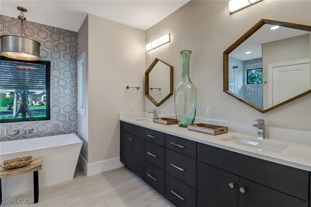 28070 Winthrop Circle Bonita Springs FL 34134