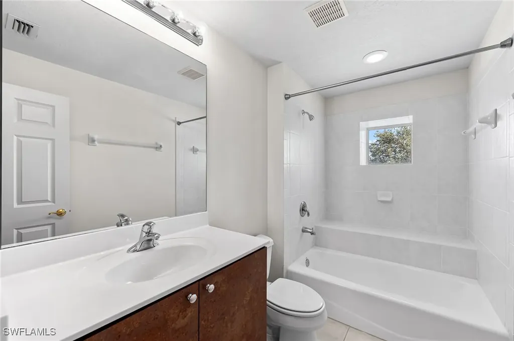 20171 Eagle Glen Way Estero FL 33928