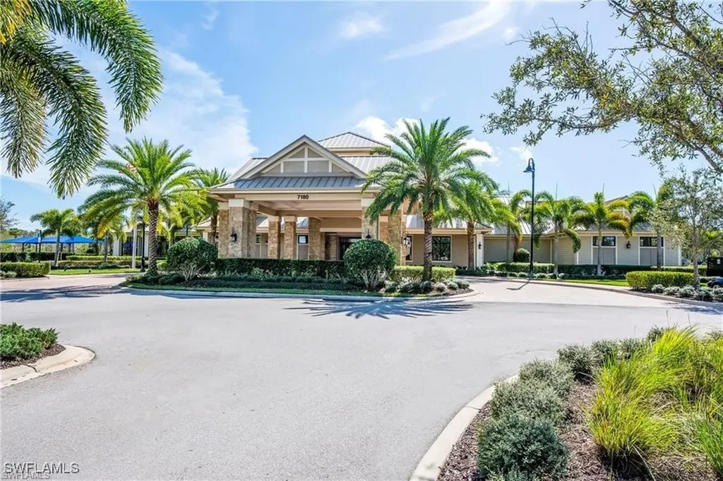 7567 Winding Cypress Drive Naples FL 34114