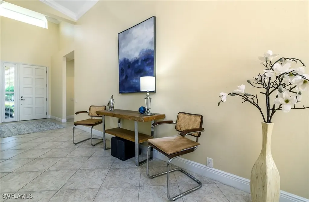 66 Fountain Circle Naples FL 34119