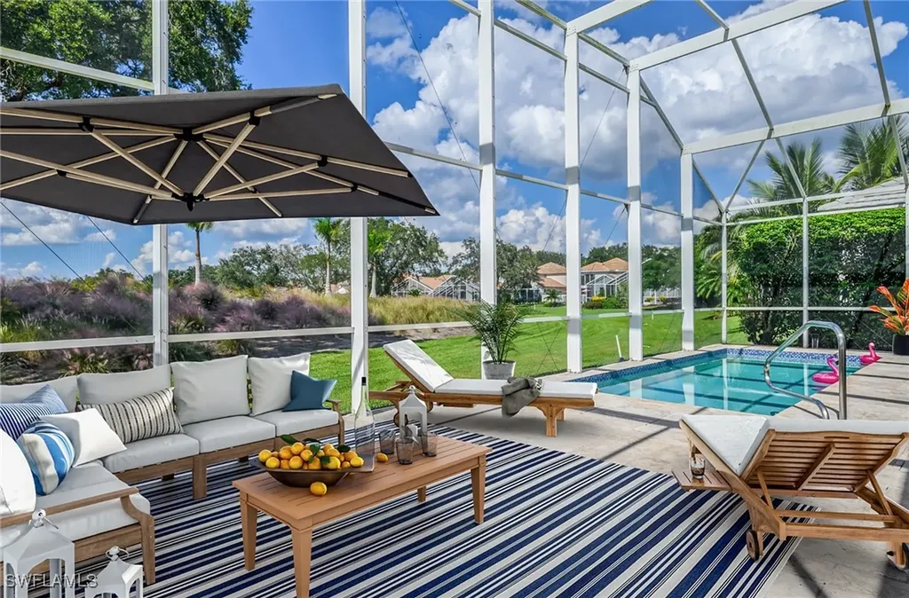 66 Fountain Circle Naples FL 34119