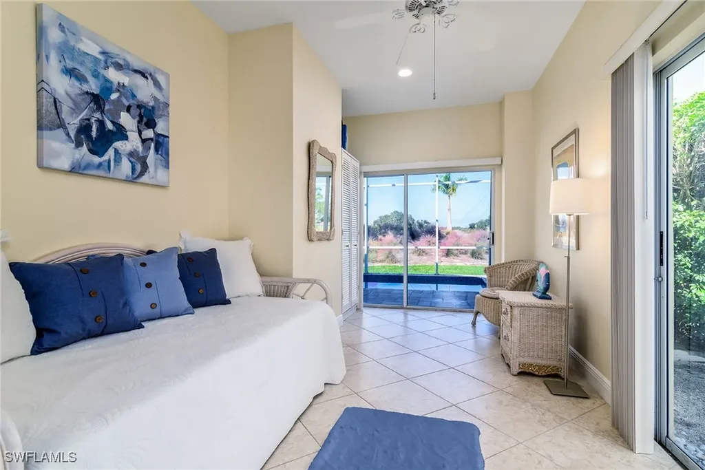 66 Fountain Circle Naples FL 34119