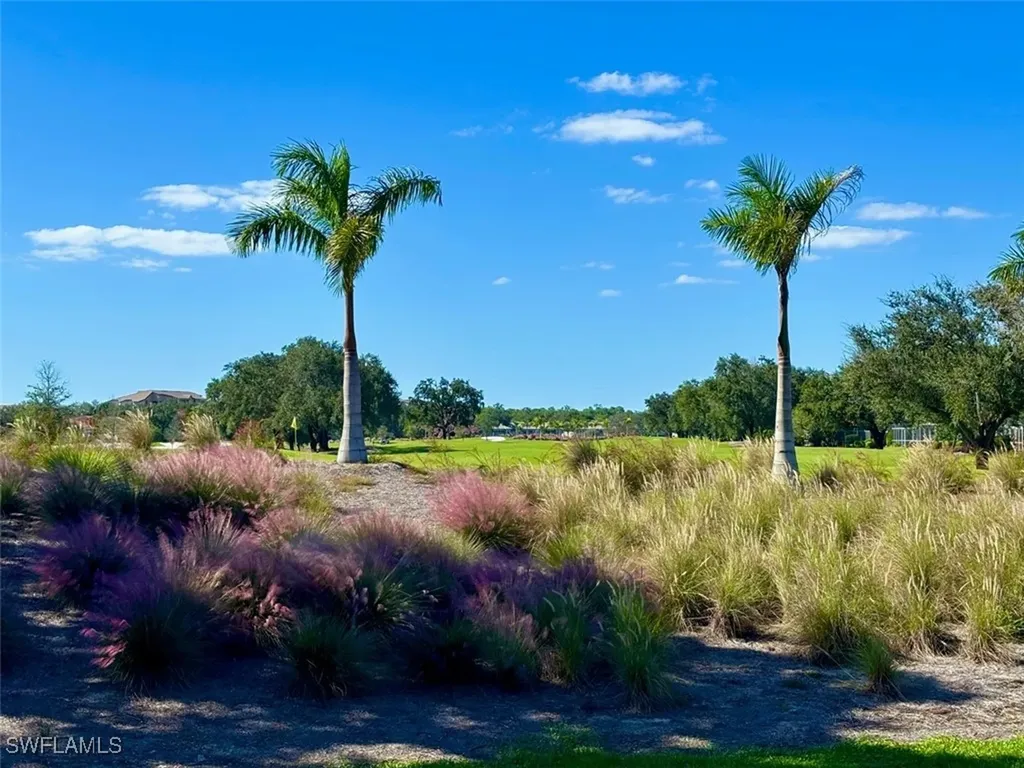 66 Fountain Circle Naples FL 34119