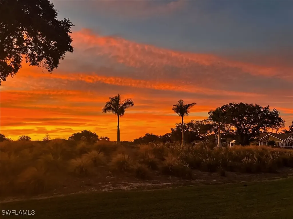 66 Fountain Circle Naples FL 34119