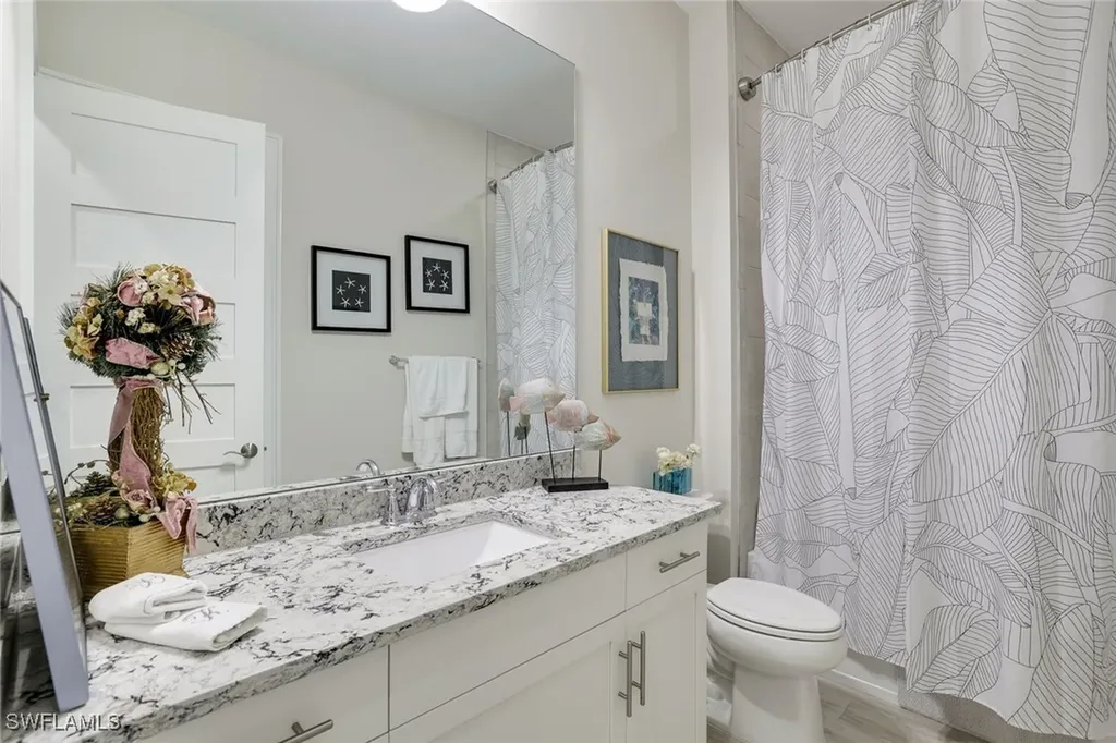 5831 Haiti Drive Naples FL 34113